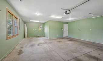 904 Cottage St, Adel, IA 50003