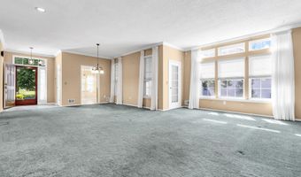 12 Wharfside Way, Bayville, NJ 08721