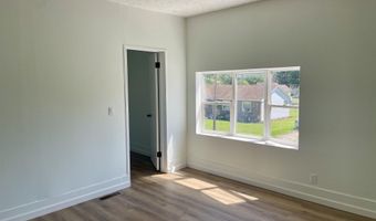 288 N Main St, Andrews, IN 46702