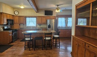 134 E Main St, Agency, IA 52530