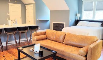 1 Bennett Point Dr A, Beaufort, SC 29907