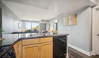 800 4TH St SW S717, Washington, DC 20024
