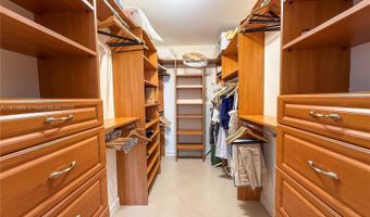 19667 Turnberry Way 5B, Aventura, FL 33180