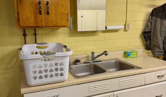1824 Bryn Mawr Cir, Atlantic, IA 50022