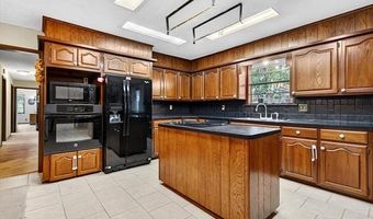 1329 Oakdale Dr, Bartlesville, OK 74006