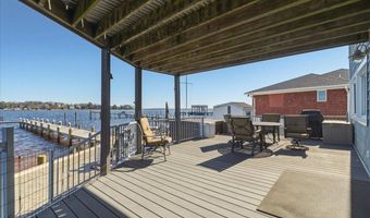 32 Cove Rd W, Bayville, NJ 08721