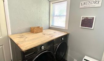 138 N Harrison St, Bloomfield, IN 47424