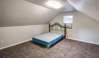 943 McKinley Blvd, Alton, IL 62002