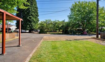 630 COLONIAL Dr, Springfield, OR 97477