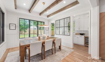 4021 Ridgecrest Ave, Charlotte, NC 28211