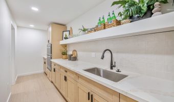 61-284 Kamehameha Hwy, Haleiwa, HI 96712