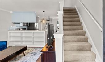 2232 Dunseath Ave NW 404, Atlanta, GA 30318