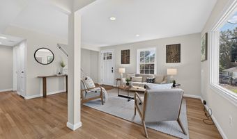 6010 BANGOR Dr, Alexandria, VA 22303