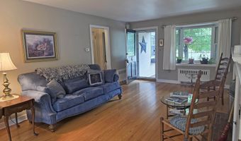 72 Green Mdw, Brattleboro, VT 05301