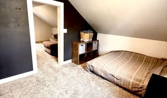 1116 S Lloyd St, Aberdeen, SD 57401
