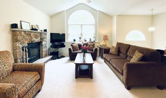 9 Sycamore Cir, Albrightsville, PA 18210