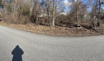 27 Oxford Rd, Cumberland, RI 02864