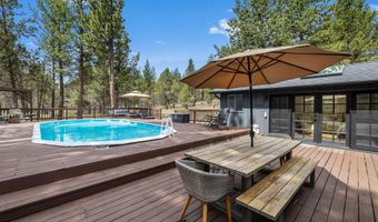 18943 Martingale Cir, Bend, OR 97703