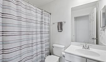 42167 CANARY GRASS Sq, Aldie, VA 20105