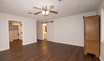 60 Summit Ridge Dr, Brandon, MS 39042