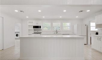 109 COURT St, Bay St. Louis, MS 39520