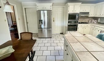 504 Holmes St, Belzoni, MS 39038