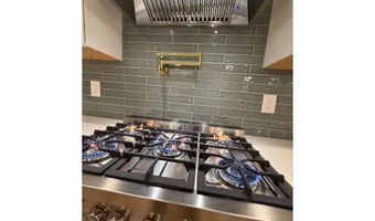 960 CAMP BRANCH Rd, Alabaster, AL 35007