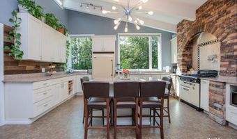4450 Trapline Dr, Anchorage, AK 99516