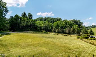 22643 Twin Oaks Rd, Abingdon, VA 24211