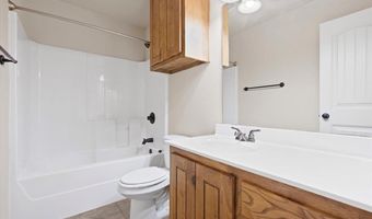 1234 Newcastle Dr, Weatherford, TX 76086