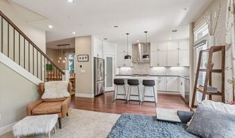 8168 SW 174TH Ter, Beaverton, OR 97007