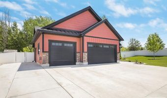 4859 Mountain Bend Dr, Ammon, ID 83406