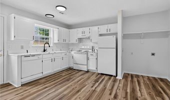 3302 SW Landau Ct, Bentonville, AR 72712