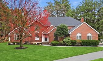 3 Newman Hill Dr, Andover, MA 01810