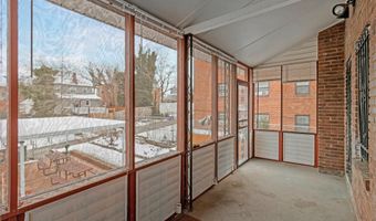 921 48TH St NE, Washington, DC 20019