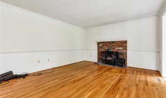 14383 Country Club Dr, Ashland, VA 23005