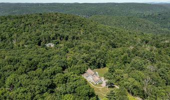 37 Woodruff Ln, Cornwall, CT 06796
