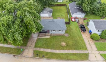 2725 S JACKSON St, Appleton, WI 54915