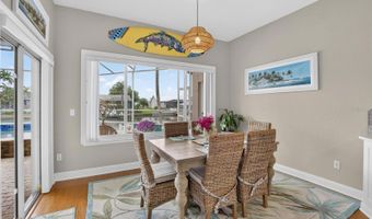806 EAGLE Ln, Apollo Beach, FL 33572