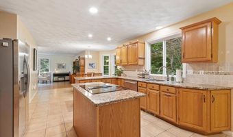 8 Whitney Ln, Boxborough, MA 01719