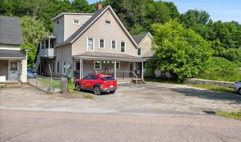 7 Farwell St, Barre, VT 05641