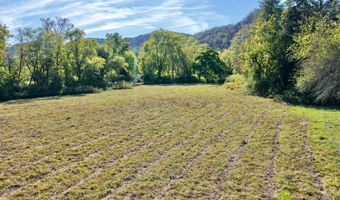 7886 State Highway 3, Alderson, WV 24910