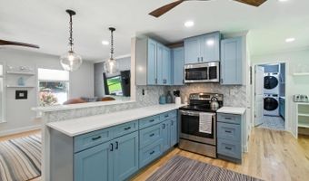 184 Cold Creek Dr, Alpharetta, GA 30009
