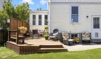 10 Eustis Ave, Newport, RI 02840
