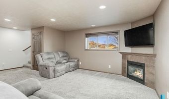 205 S Sunshine Ave, Brandon, SD 57005