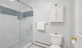 34 Finch Ln, North Kingstown, RI 02874