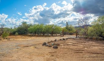 19755 E PALO VERDE Ln, Black Canyon City, AZ 85324