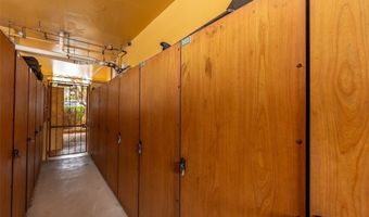 3020 Ala Napuaa Pl 202, Honolulu, HI 96818