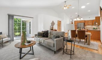 4490 W TRASINO Way, Appleton, WI 54913