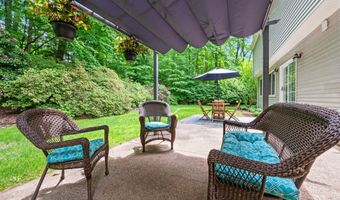31 Grant Dr, Avon, CT 06001